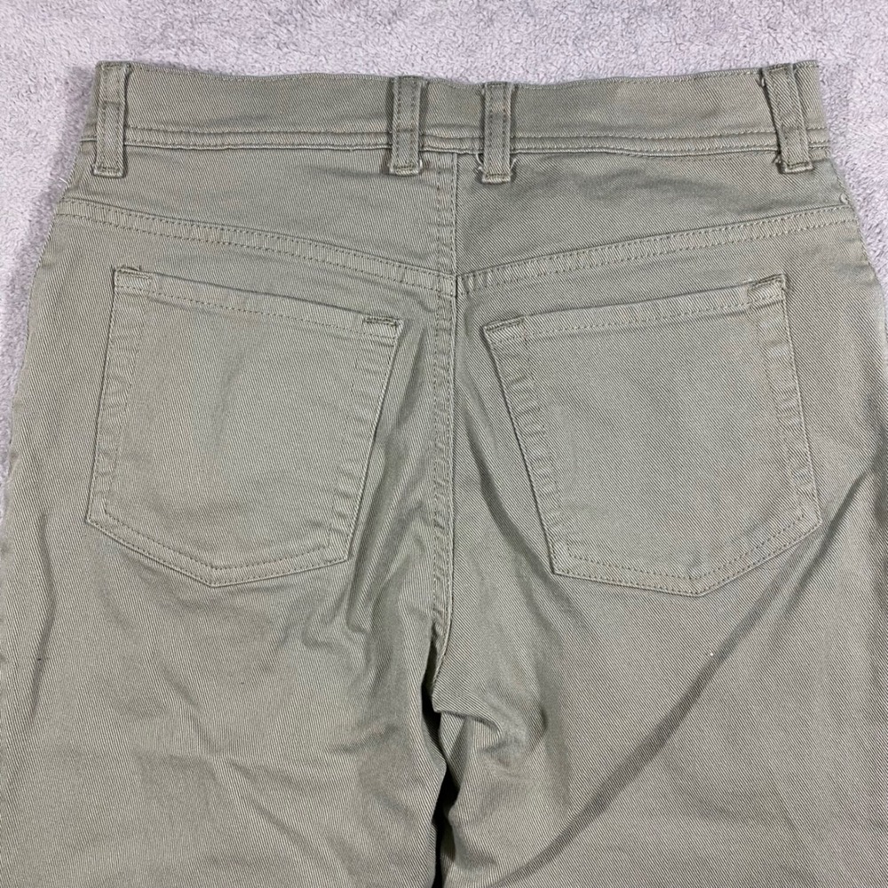Gloria Vanderbilt Amanda Capri Women 6P Green Embroidered Hem‎ High Rise Pants - Picture 13 of 16